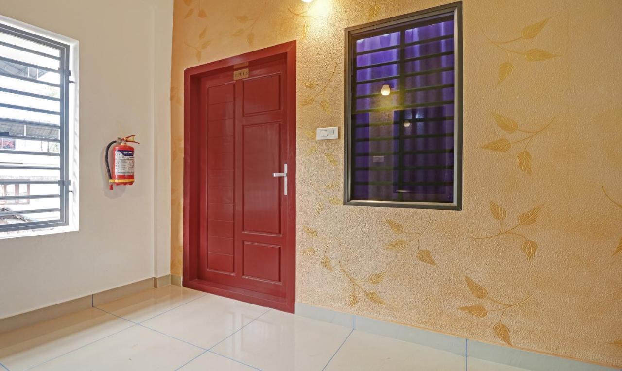 Nirupama,Hotel Aluva 700 Mtr From Aluva Railway Station Alwaye Экстерьер фото