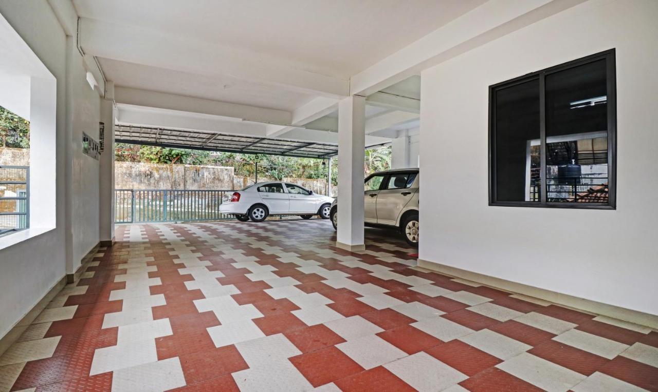 Nirupama,Hotel Aluva 700 Mtr From Aluva Railway Station Alwaye Экстерьер фото